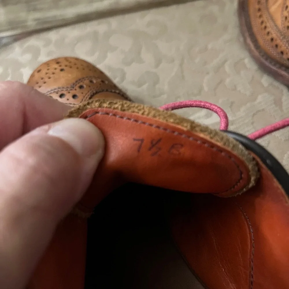 Allen Edmonds McAllister Wingtip Oxford Walnut Leather Mens 7.5 B Dress Shoes
